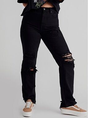 We the Free CRVY Straight Shooter Jean in Saturated Black